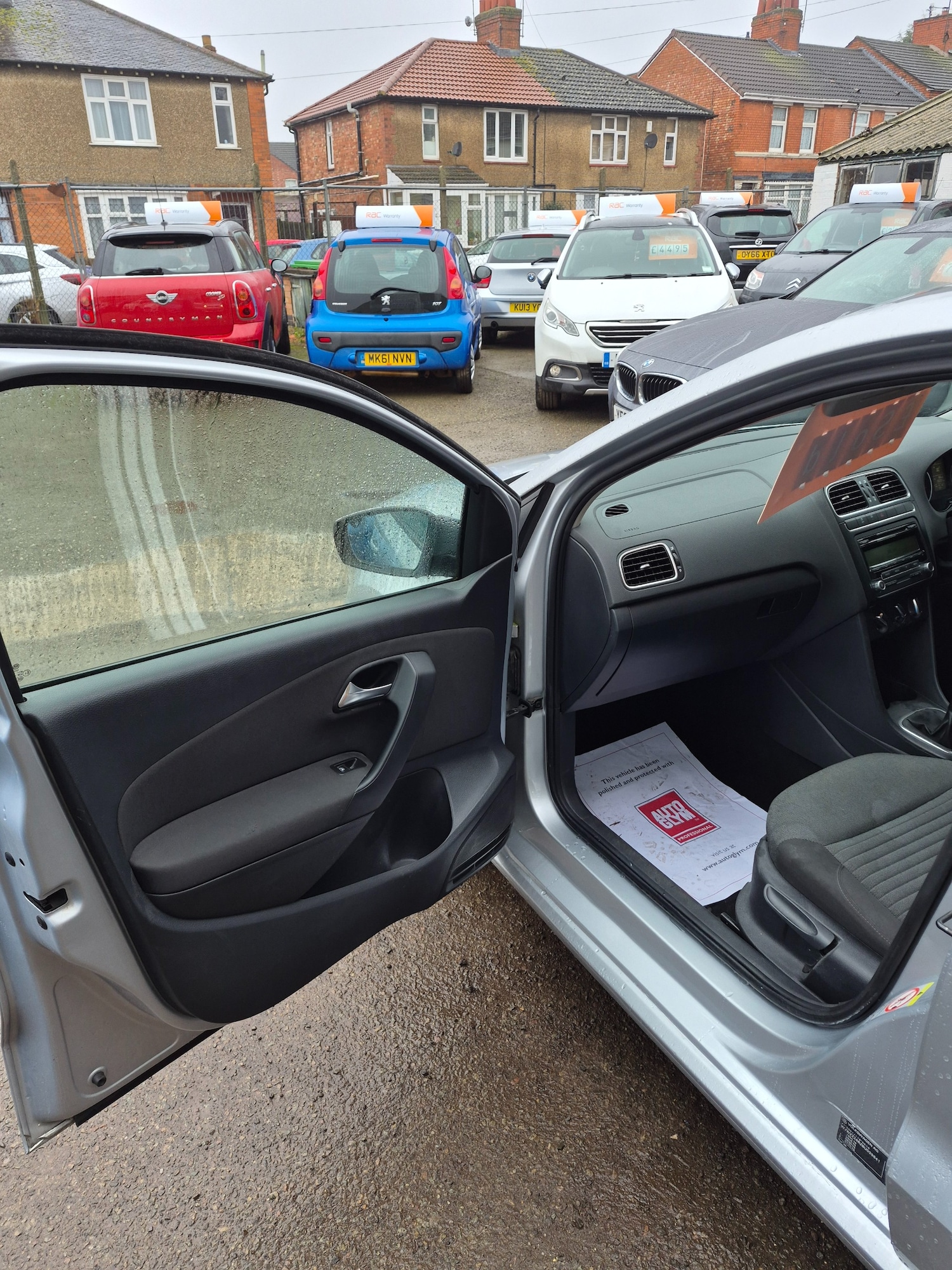 Used Volkswagen Polo 2011 for sale - 77636961: Photo 8