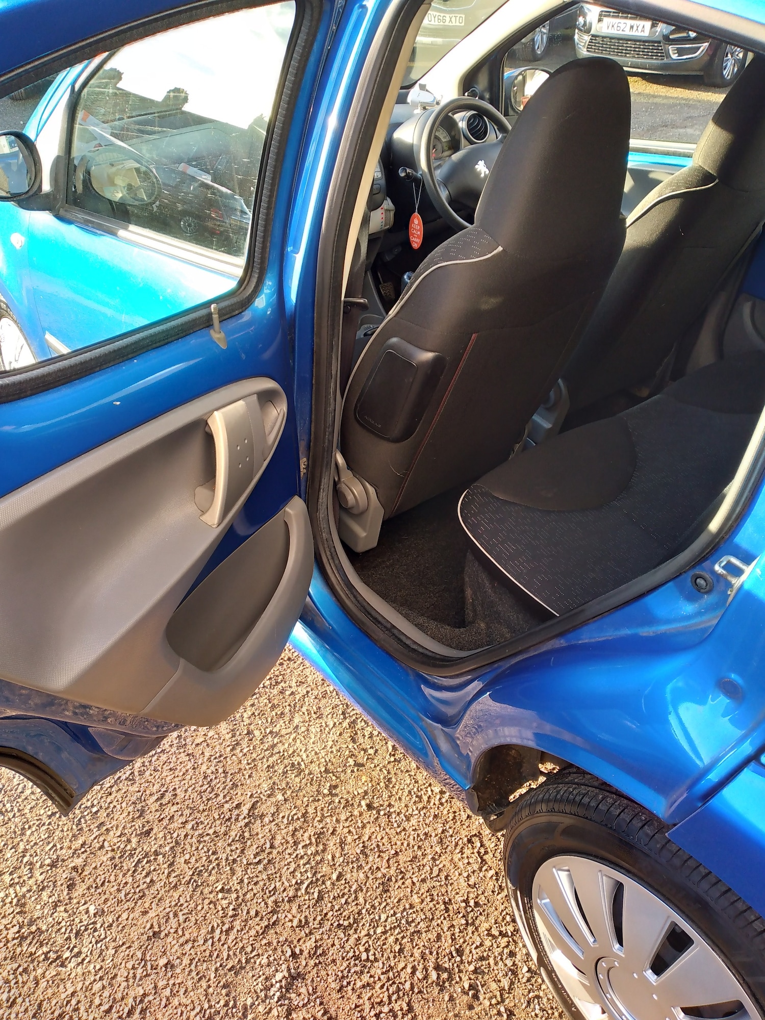 Used Peugeot 107 2011 for sale - 76722420: Photo 11