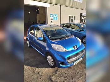 2011 (61) - 1.0 Urban 5dr