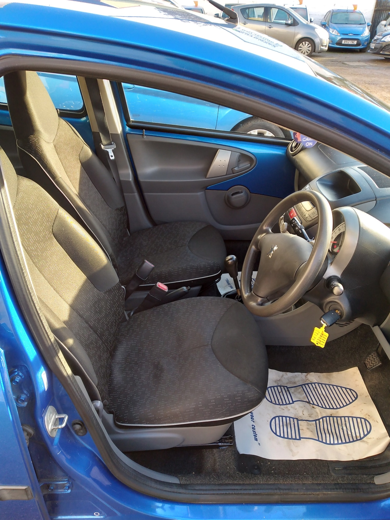 Used Peugeot 107 2011 for sale - 76722420: Photo 8