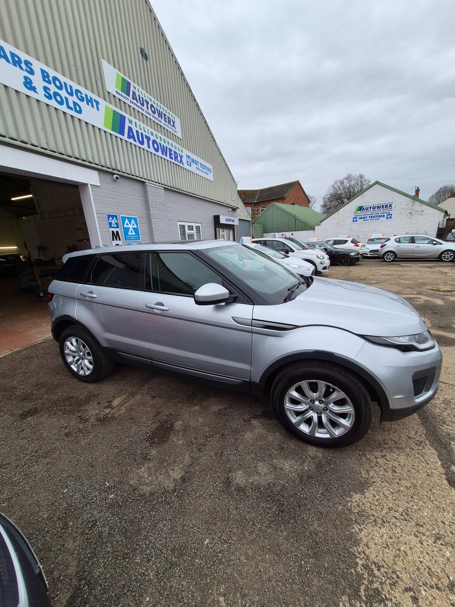 Used Land Rover Range Rover Evoque 2017 for sale - 77637004: Photo 6