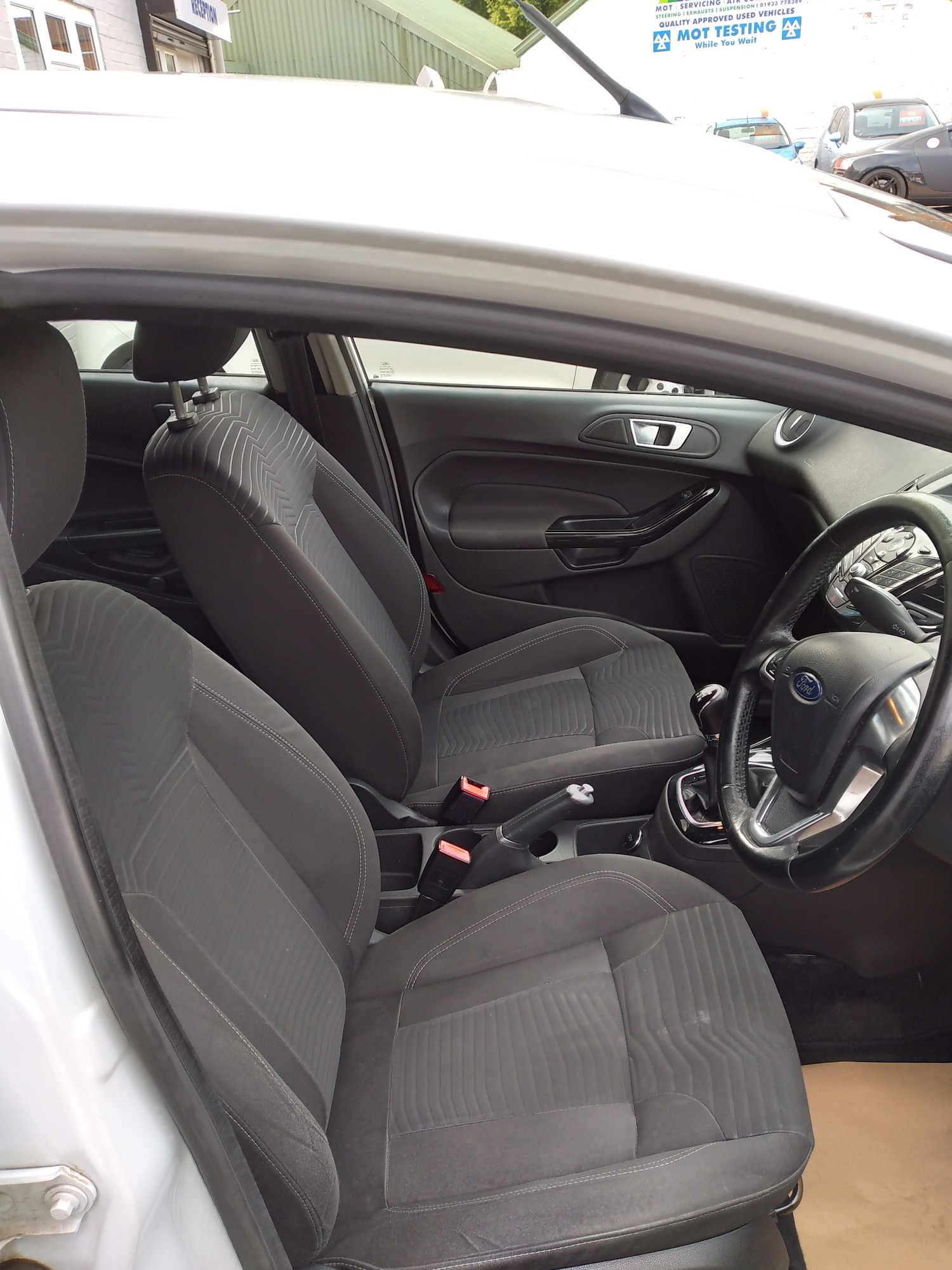 Used Ford Fiesta 2015 for sale - 76576427: Photo 14