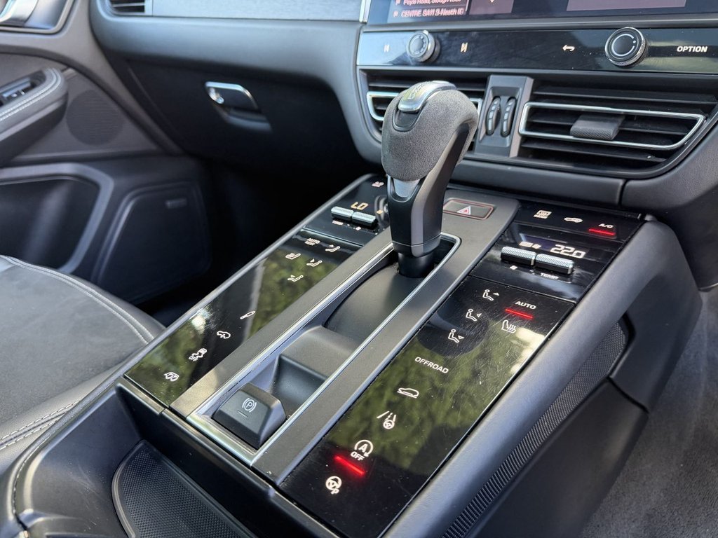 Used Porsche Macan 2022 for sale - 78030023: Photo 24