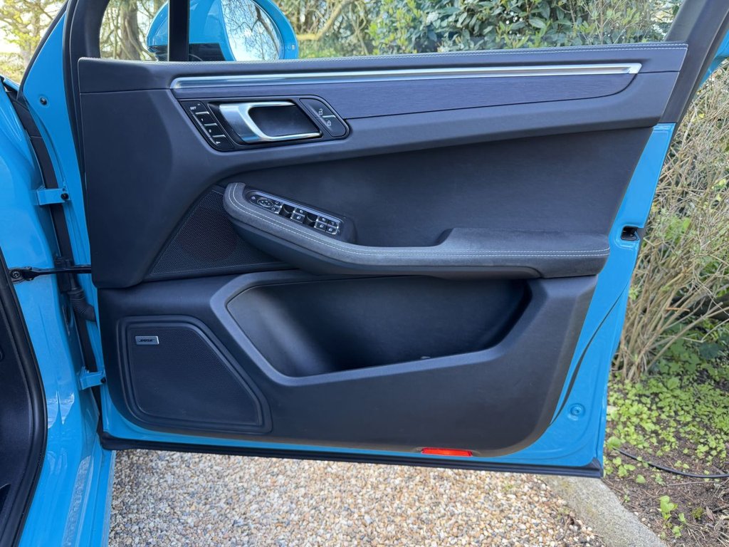 Used Porsche Macan 2022 for sale - 78030023: Photo 32