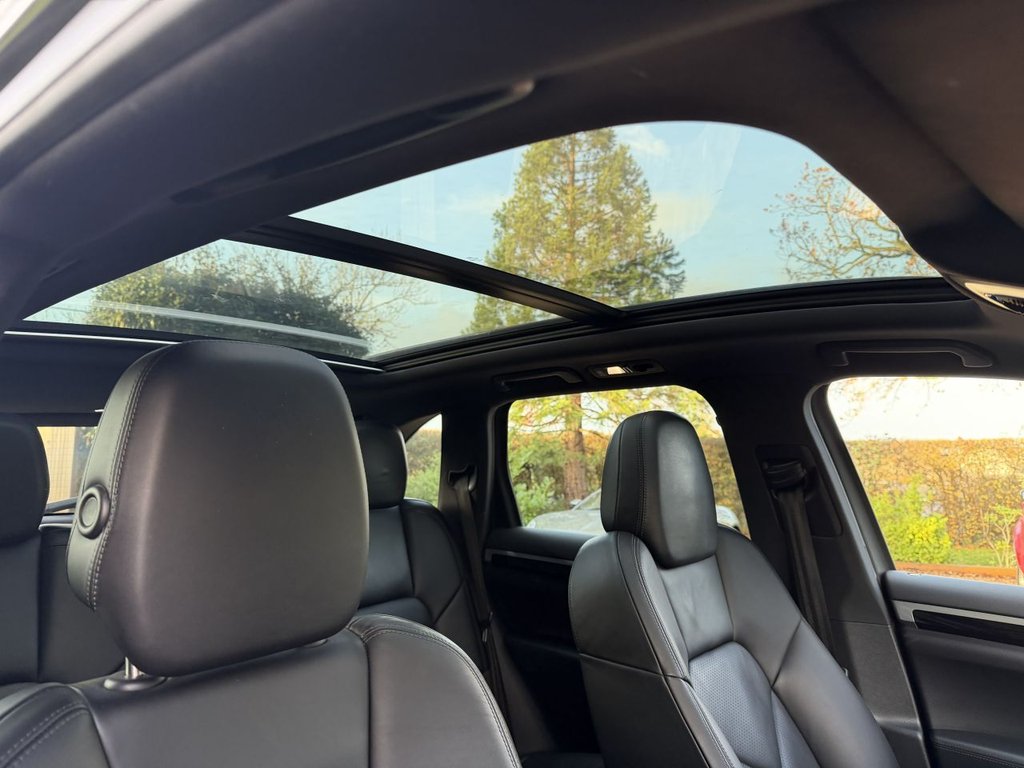 Used Porsche Cayenne 2017 for sale - 77157400: Photo 12