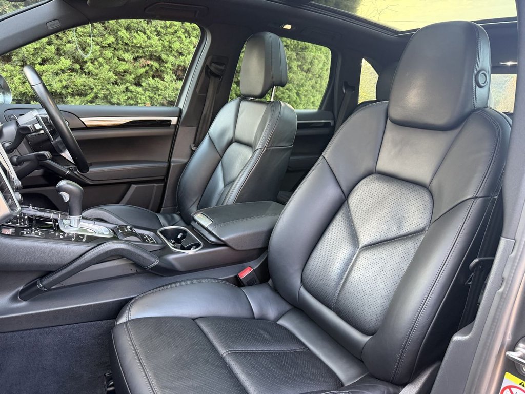 Used Porsche Cayenne 2017 for sale - 77157400: Photo 13