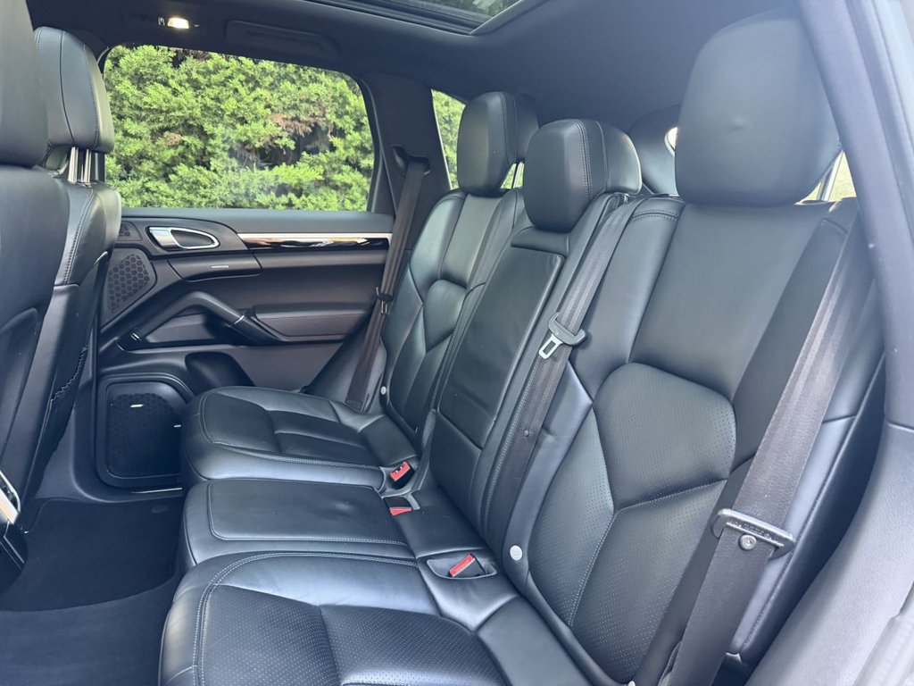 Used Porsche Cayenne 2017 for sale - 77157400: Photo 16