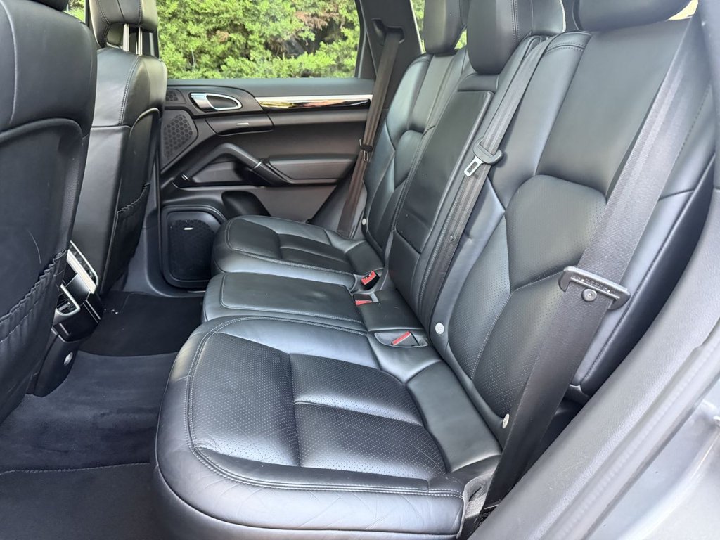 Used Porsche Cayenne 2017 for sale - 77157400: Photo 17