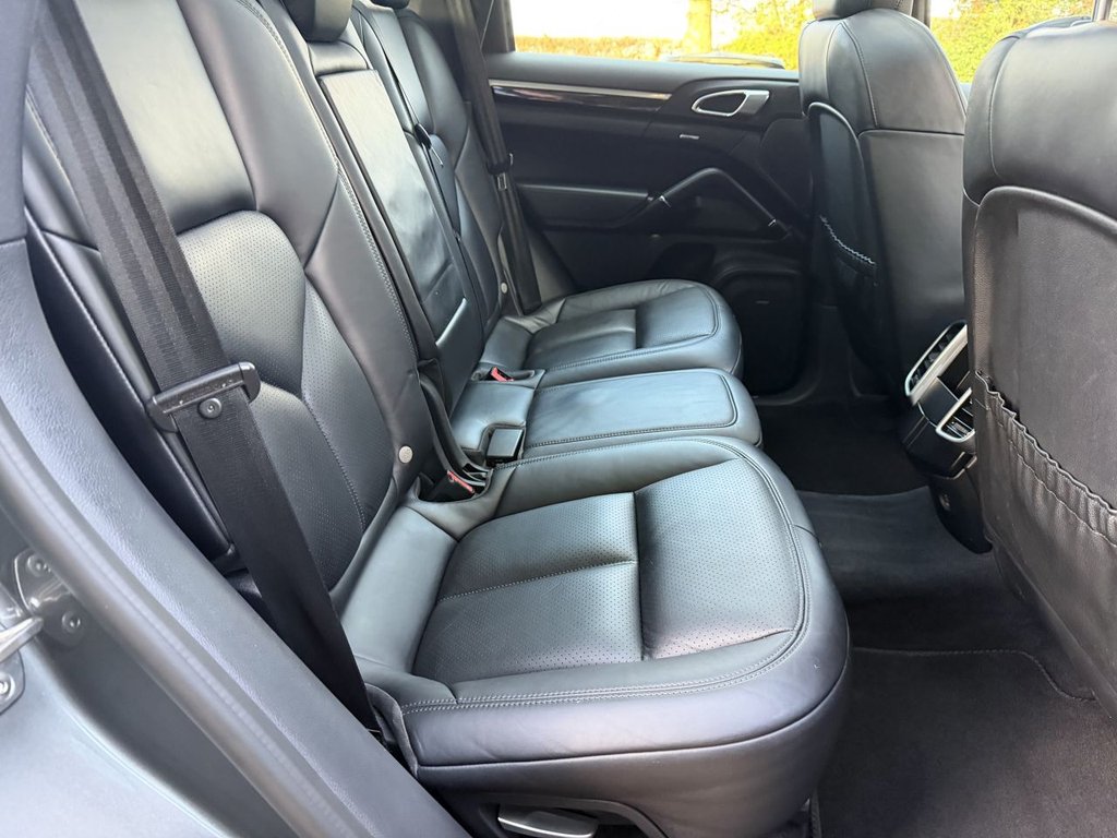 Used Porsche Cayenne 2017 for sale - 77157400: Photo 19