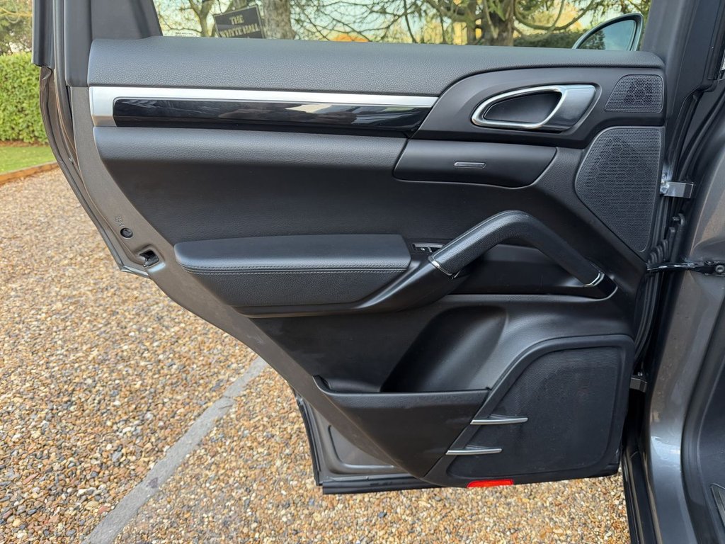 Used Porsche Cayenne 2017 for sale - 77157400: Photo 29