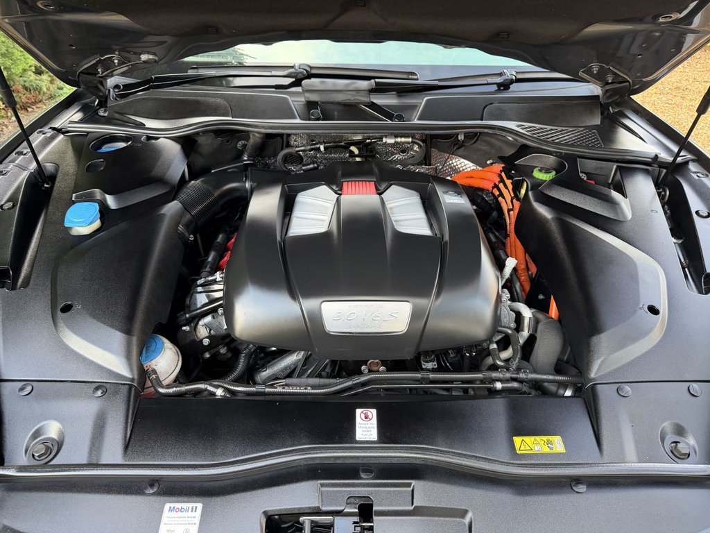 Used Porsche Cayenne 2017 for sale - 77157400: Photo 30