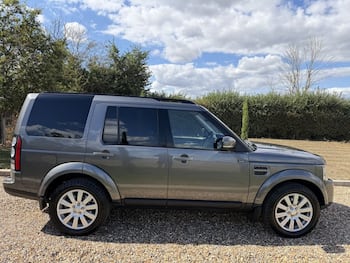 Used Land Rover Discovery 4 2015 for sale - 79695839: Photo