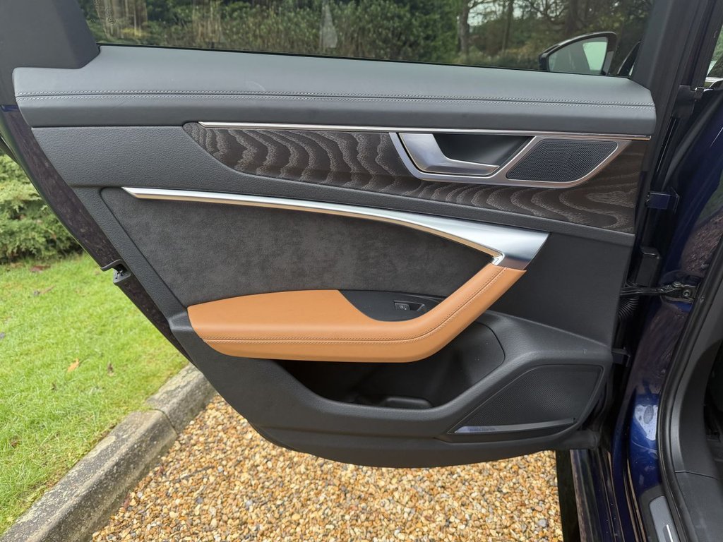 Used Audi RS6 Avant 2020 for sale - 77157405: Photo 31