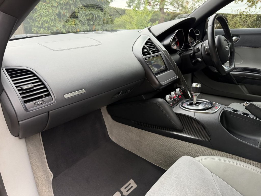 Used Audi R8 2011 for sale - 77157379: Photo 14