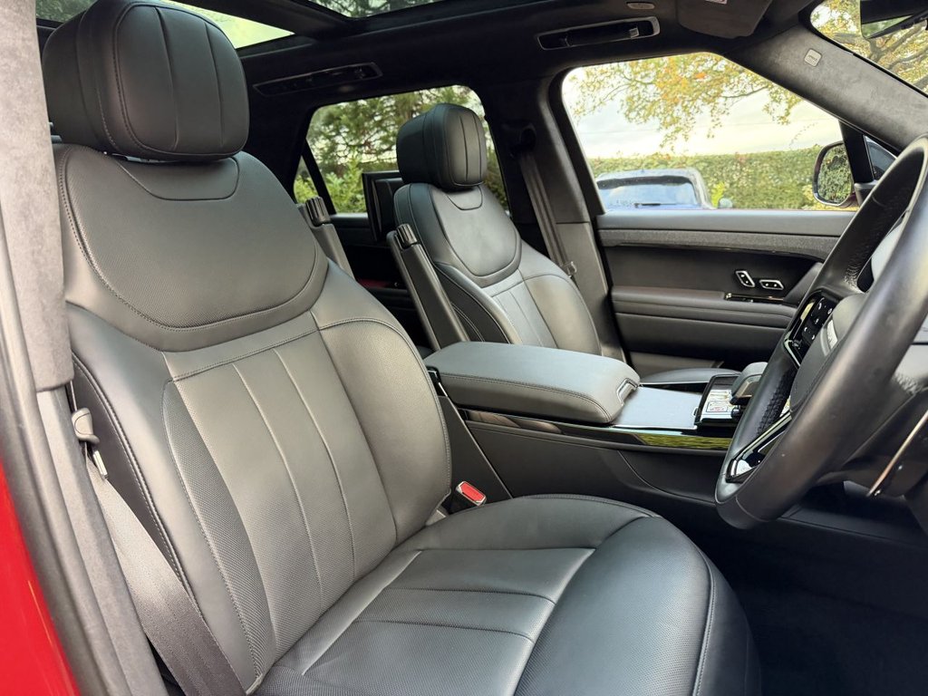 Used Land Rover Range Rover Sport 2024 for sale - 77157387: Photo 11