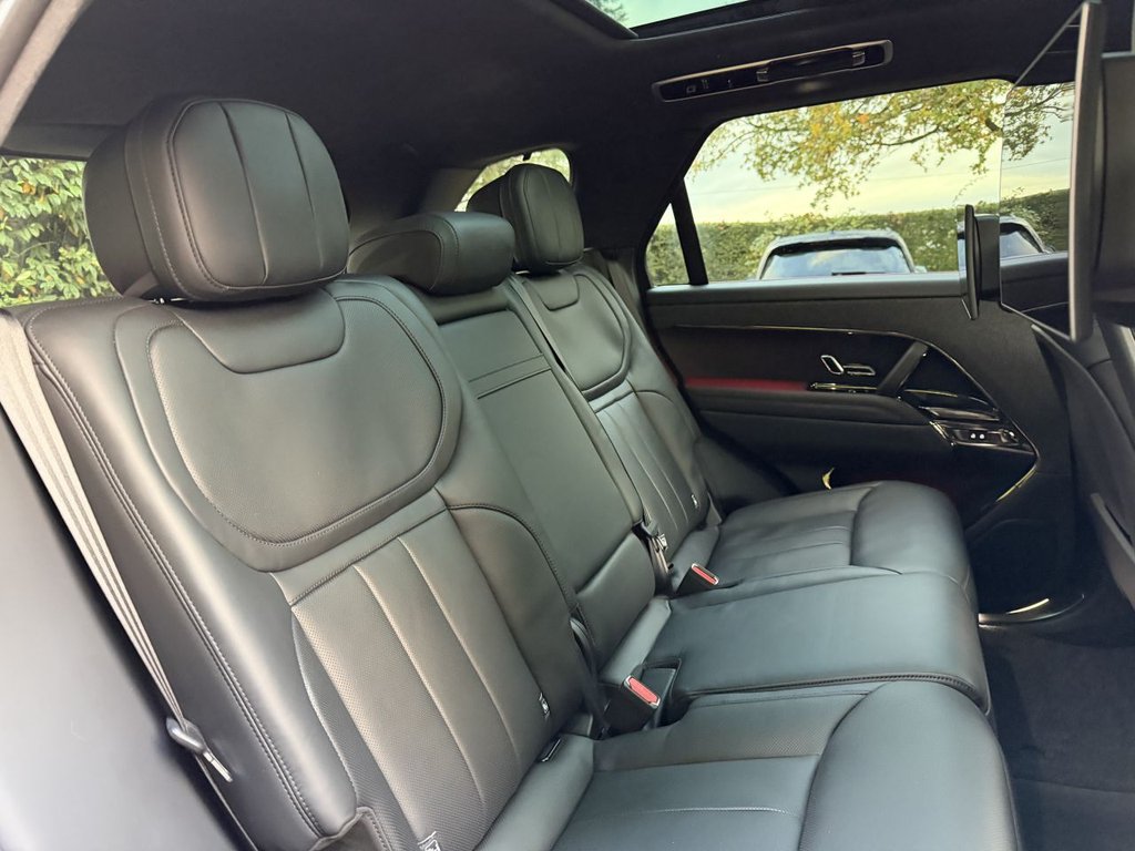 Used Land Rover Range Rover Sport 2024 for sale - 77157387: Photo 20