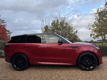 Used Land Rover Range Rover Sport 2024 for sale - 77157387: Photo