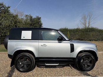 Used Land Rover Defender 90 2022 for sale - 79313568: Photo