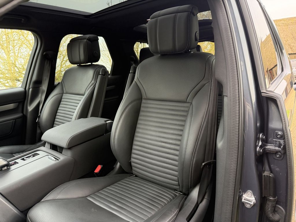 Used Land Rover Discovery 2024 for sale - 77897478: Photo 12
