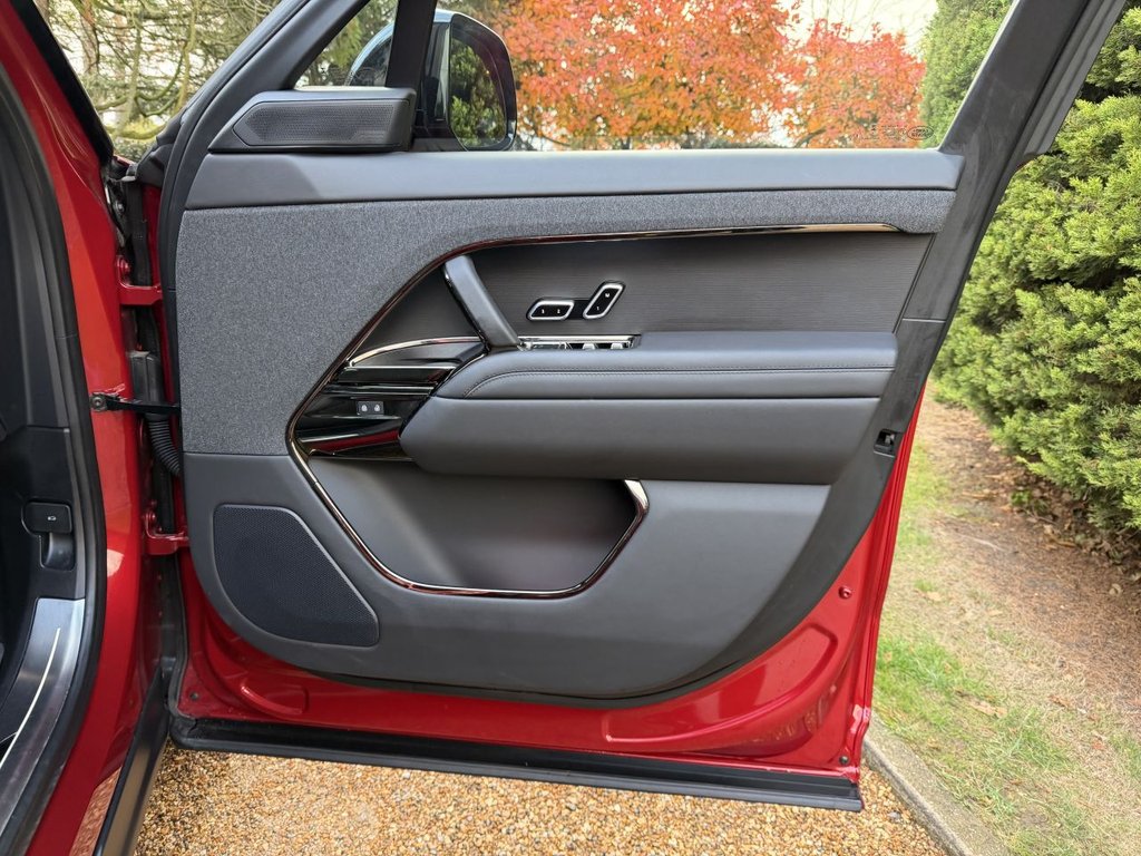 Used Land Rover Range Rover Sport 2024 for sale - 77436600: Photo 30