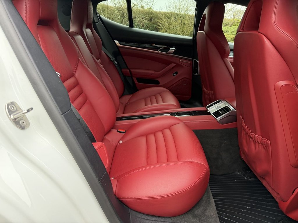 Used Porsche Panamera 2016 for sale - 77920432: Photo 14