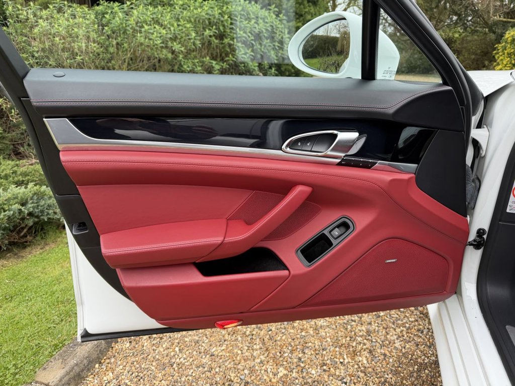 Used Porsche Panamera 2016 for sale - 77920432: Photo 25