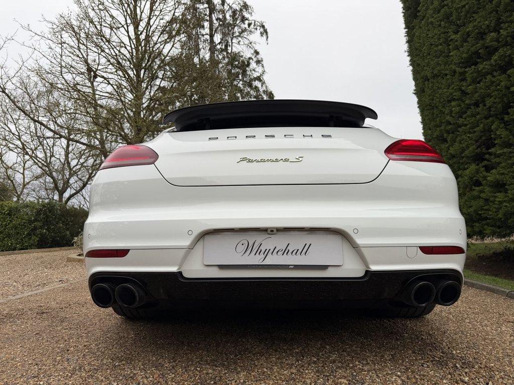 Used Porsche Panamera 2016 for sale - 77920432: Photo 32