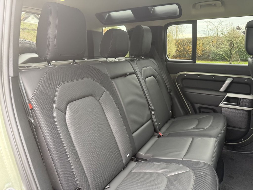 Used Land Rover Defender 2023 for sale - 77153124: Photo 17