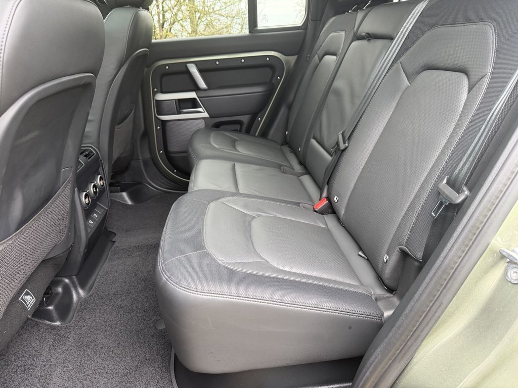 Used Land Rover Defender 2023 for sale - 77153124: Photo 18