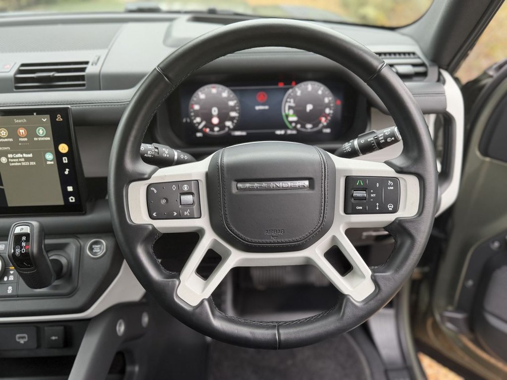Used Land Rover Defender 2023 for sale - 77153124: Photo 31
