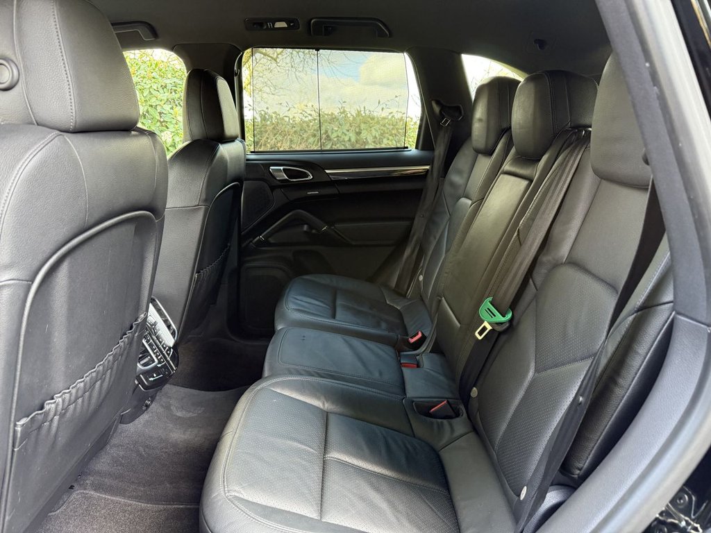 Used Porsche Cayenne 2014 for sale - 77157394: Photo 19