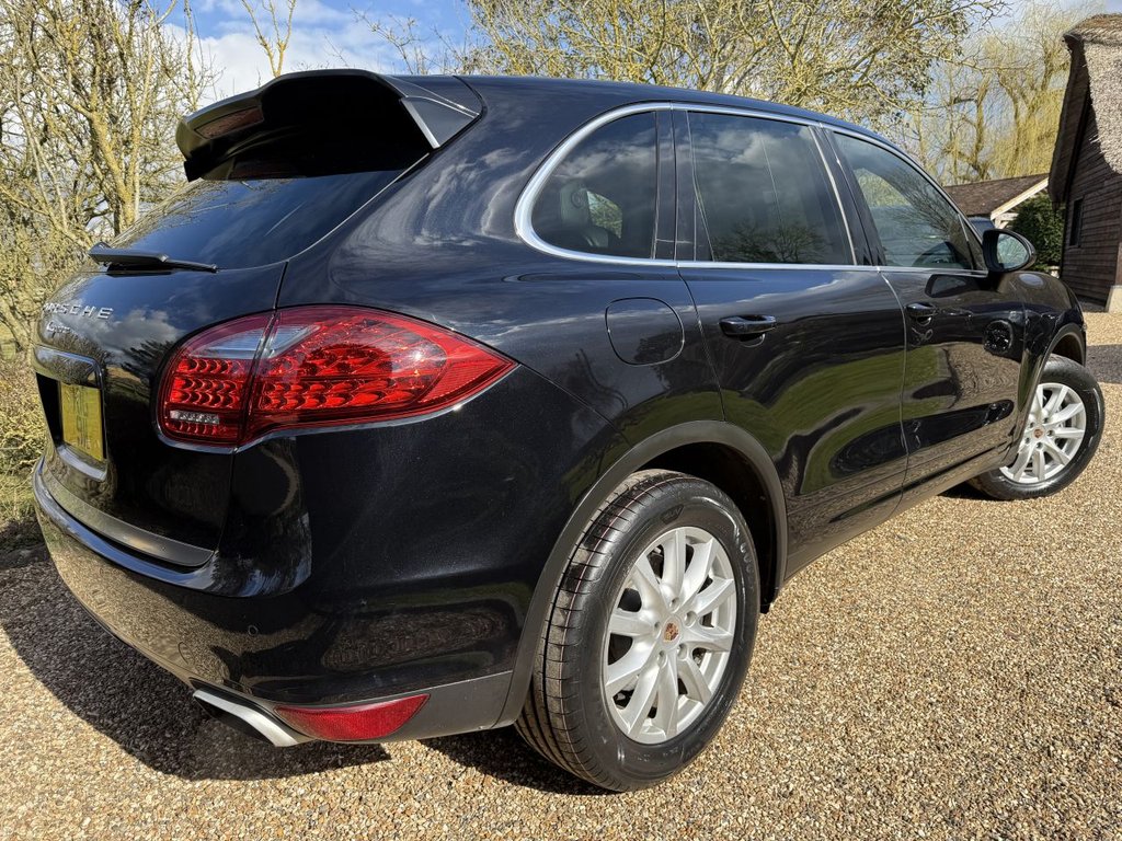 Used Porsche Cayenne 2014 for sale - 77157394: Photo 3
