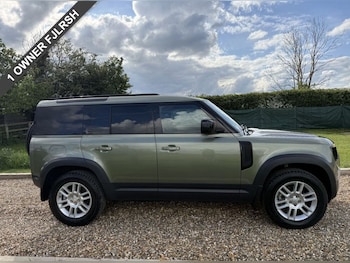 Used Land Rover Defender 2024 for sale - 78514779: Photo
