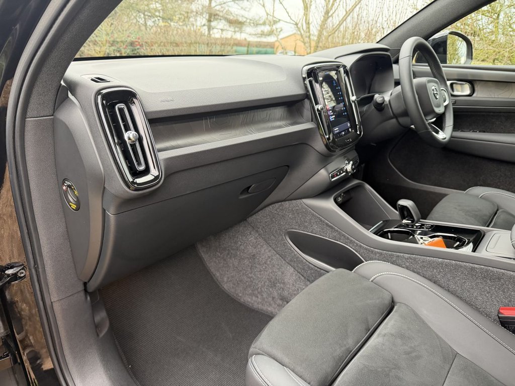 Used Volvo C40 2024 for sale - 77436386: Photo 13