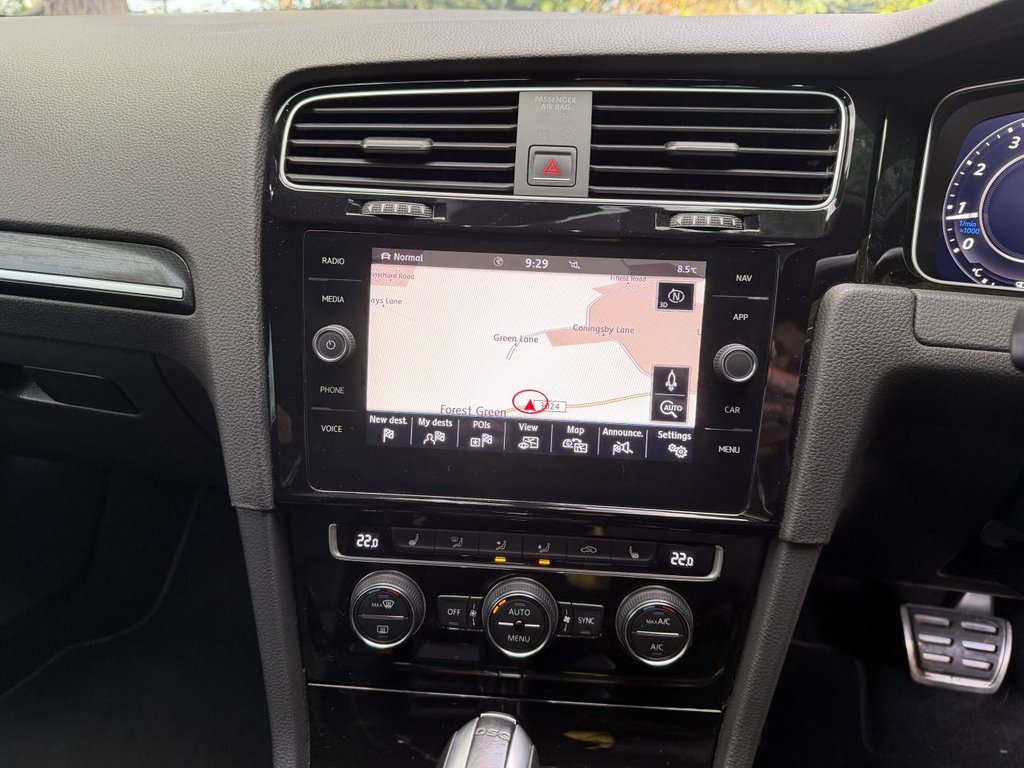 Used Volkswagen Golf 2018 for sale - 77263320: Photo 18