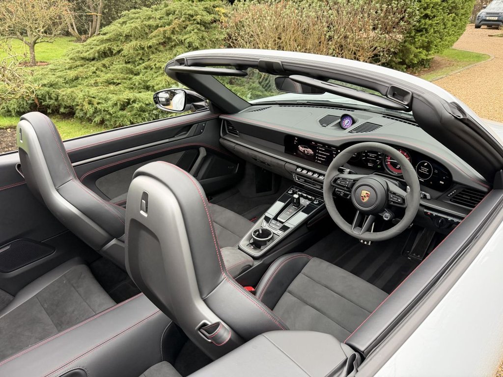 Used Porsche 911 2024 for sale - 77157398: Photo 31