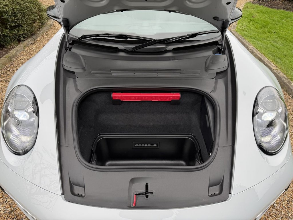 Used Porsche 911 2024 for sale - 77157398: Photo 35