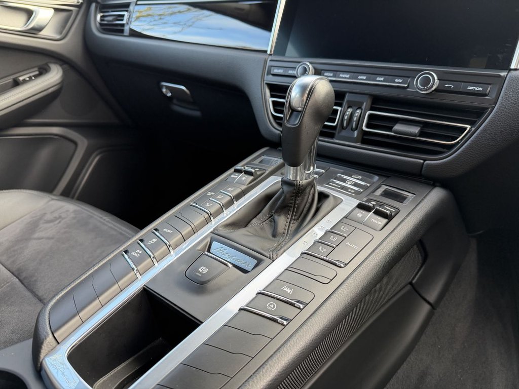 Used Porsche Macan 2019 for sale - 77437073: Photo 21