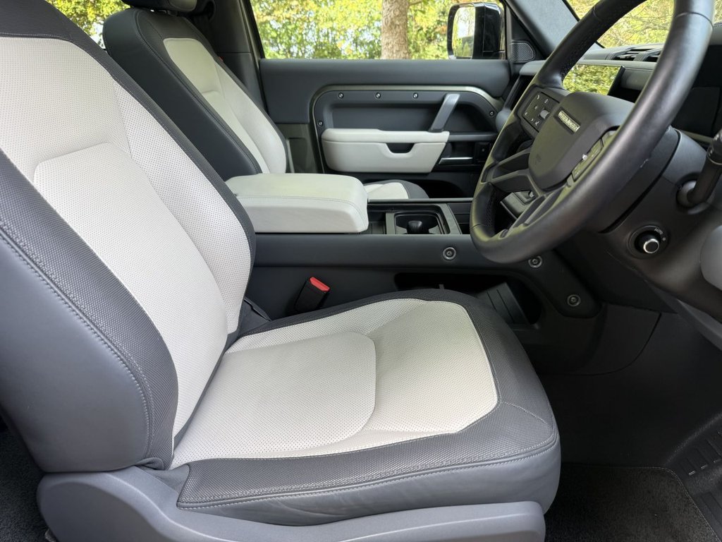 Used Land Rover Defender 2024 for sale - 77436656: Photo 15