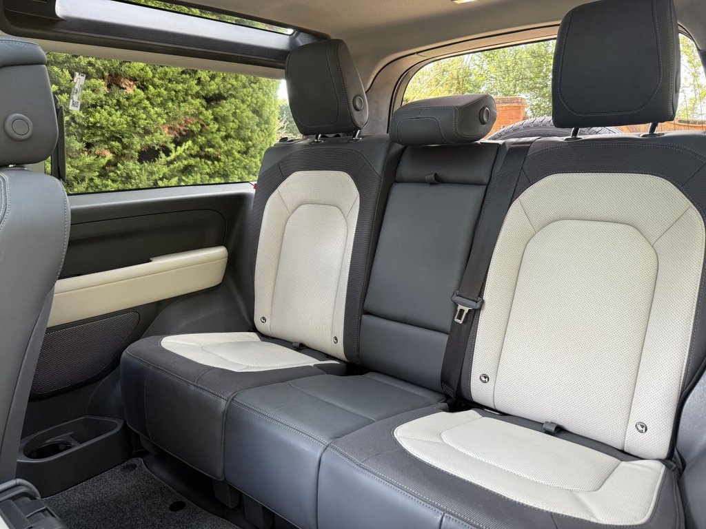 Used Land Rover Defender 2024 for sale - 77436656: Photo 19