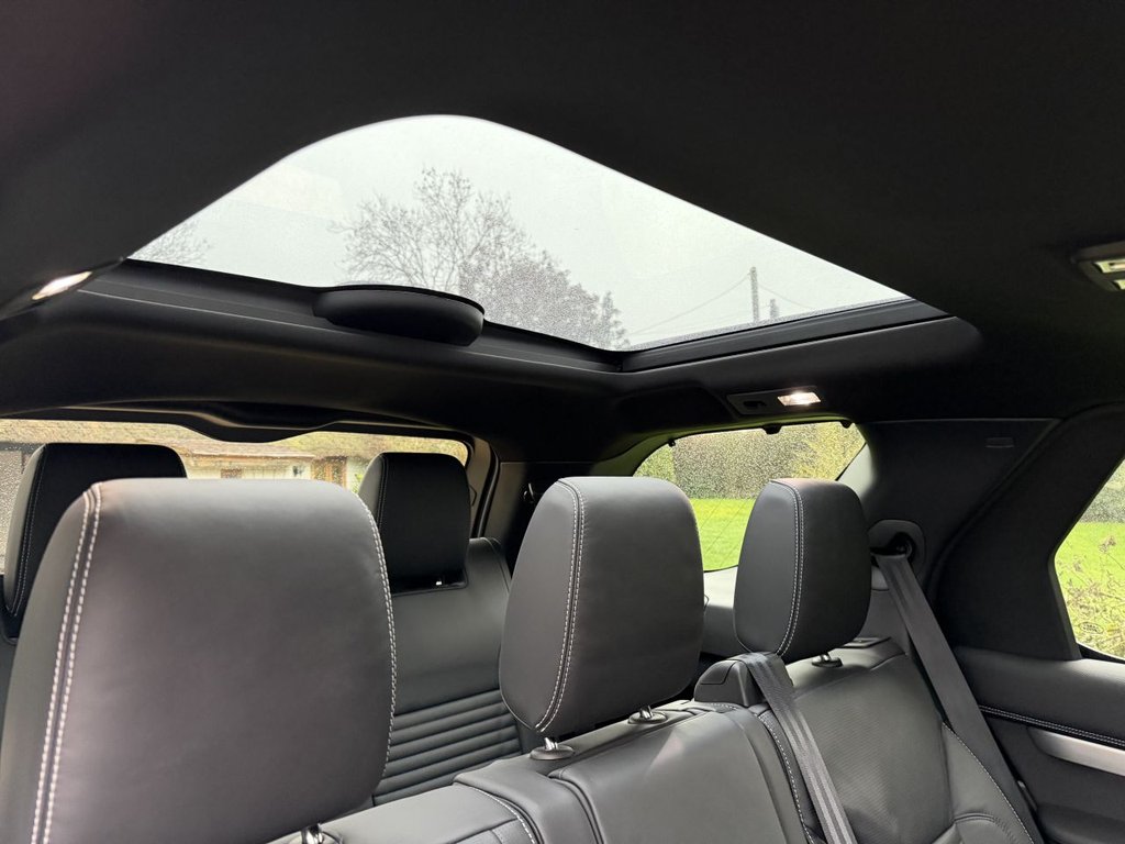 Used Land Rover Discovery 2025 for sale - 77508003: Photo 17