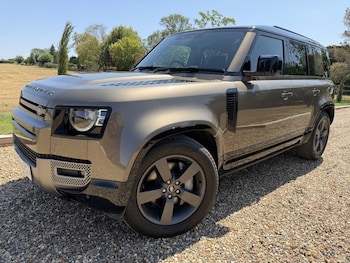 Used Land Rover Defender 110 2024 for sale - 79275979: Photo