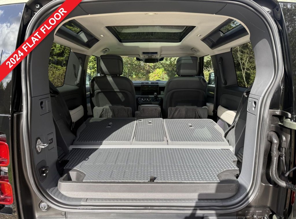 Used Land Rover Defender 90 2024 for sale - 77157402: Photo 11