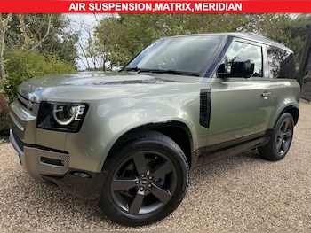 Used Land Rover Defender 90 2024 for sale - 77157402: Photo