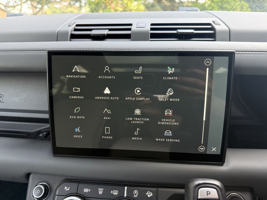 Used Land Rover Defender 90 2024 for sale - 77157402: Photo 27