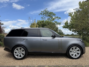Used Land Rover Range Rover 2025 for sale - 78780890: Photo
