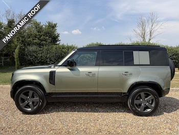 Used Land Rover Defender 2024 for sale - 79196730: Photo