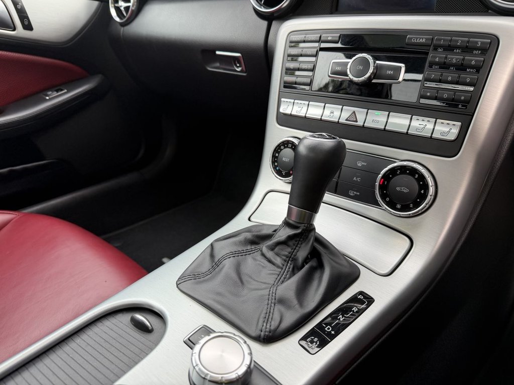 Used Mercedes-Benz SLK 2014 for sale - 78140811: Photo 17