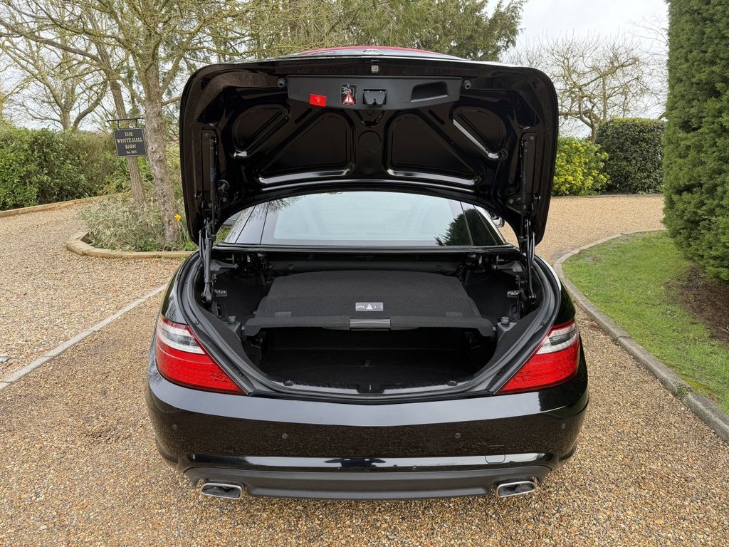 Used Mercedes-Benz SLK 2014 for sale - 78140811: Photo 26