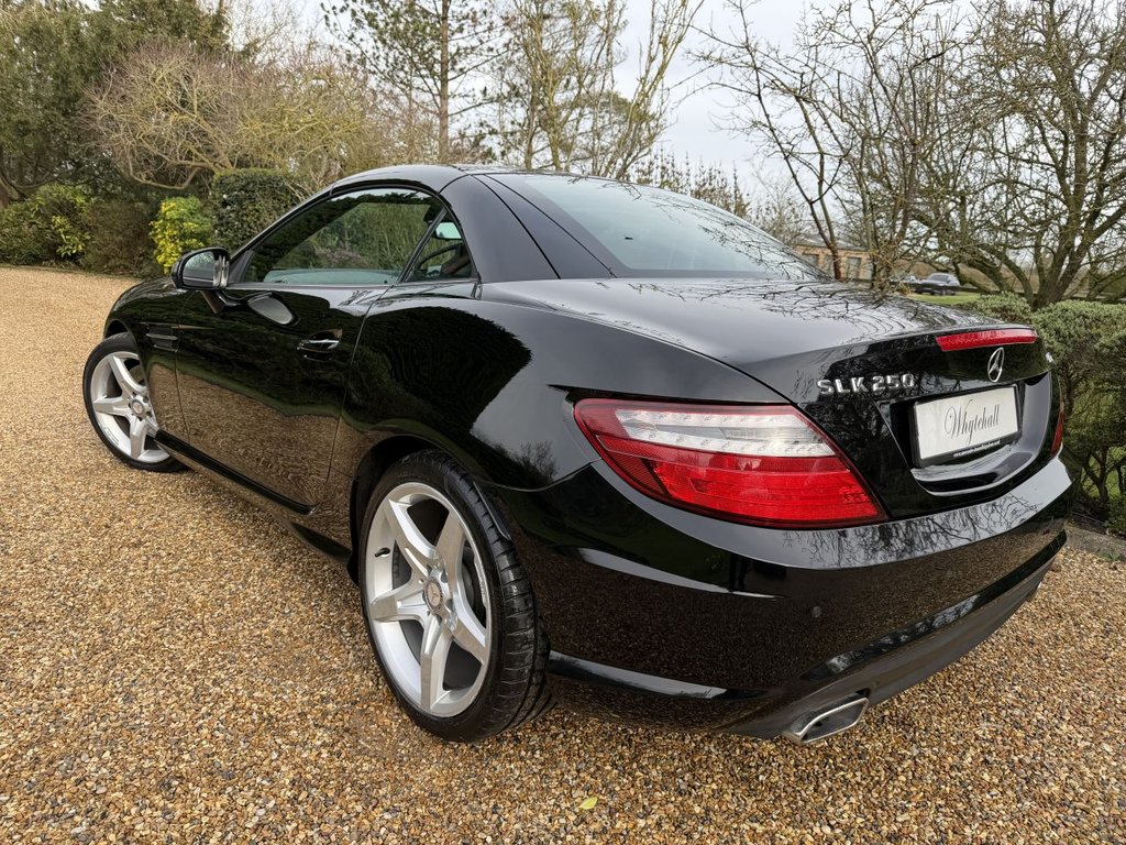 Used Mercedes-Benz SLK 2014 for sale - 78140811: Photo 6